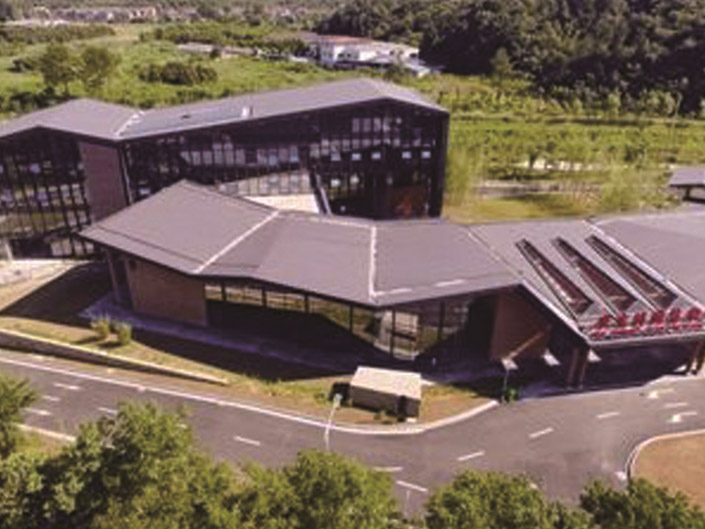 貴州(zhou)荔波縣(xian)旅遊集(ji)散中心(xīn)